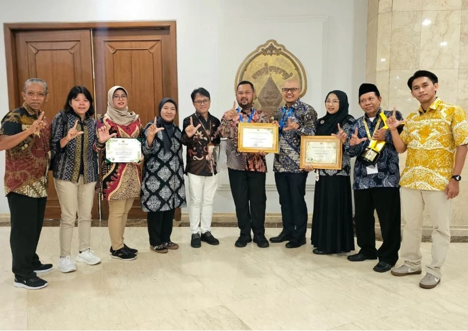 gresik-raih-tiga-penghargaan-nasional-pada-ajang-proklim-2025